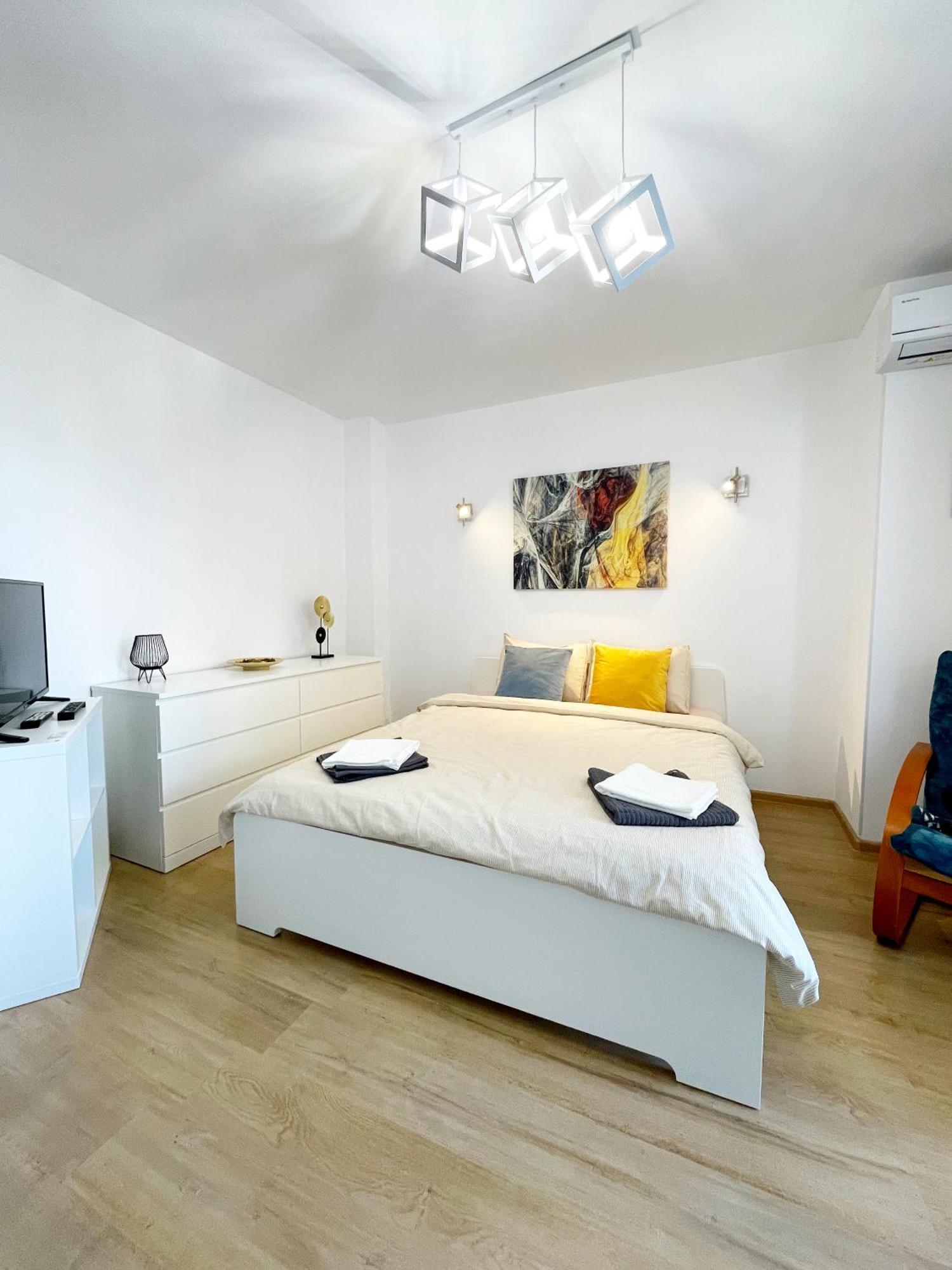 Alegro Studio Apartment Bucharest Exterior photo